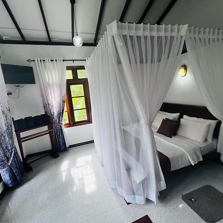 Rest Full Homestay Ella Esterno foto