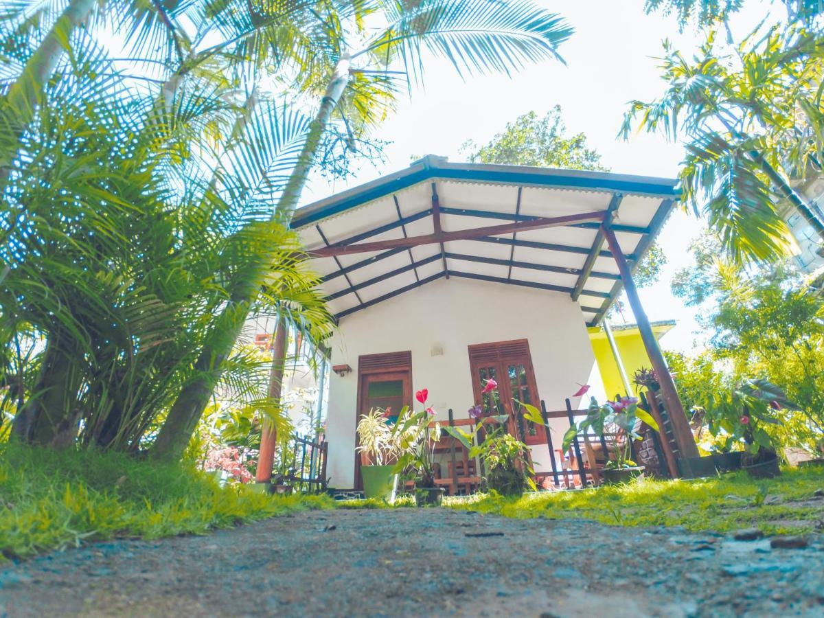 Rest Full Homestay Ella Esterno foto