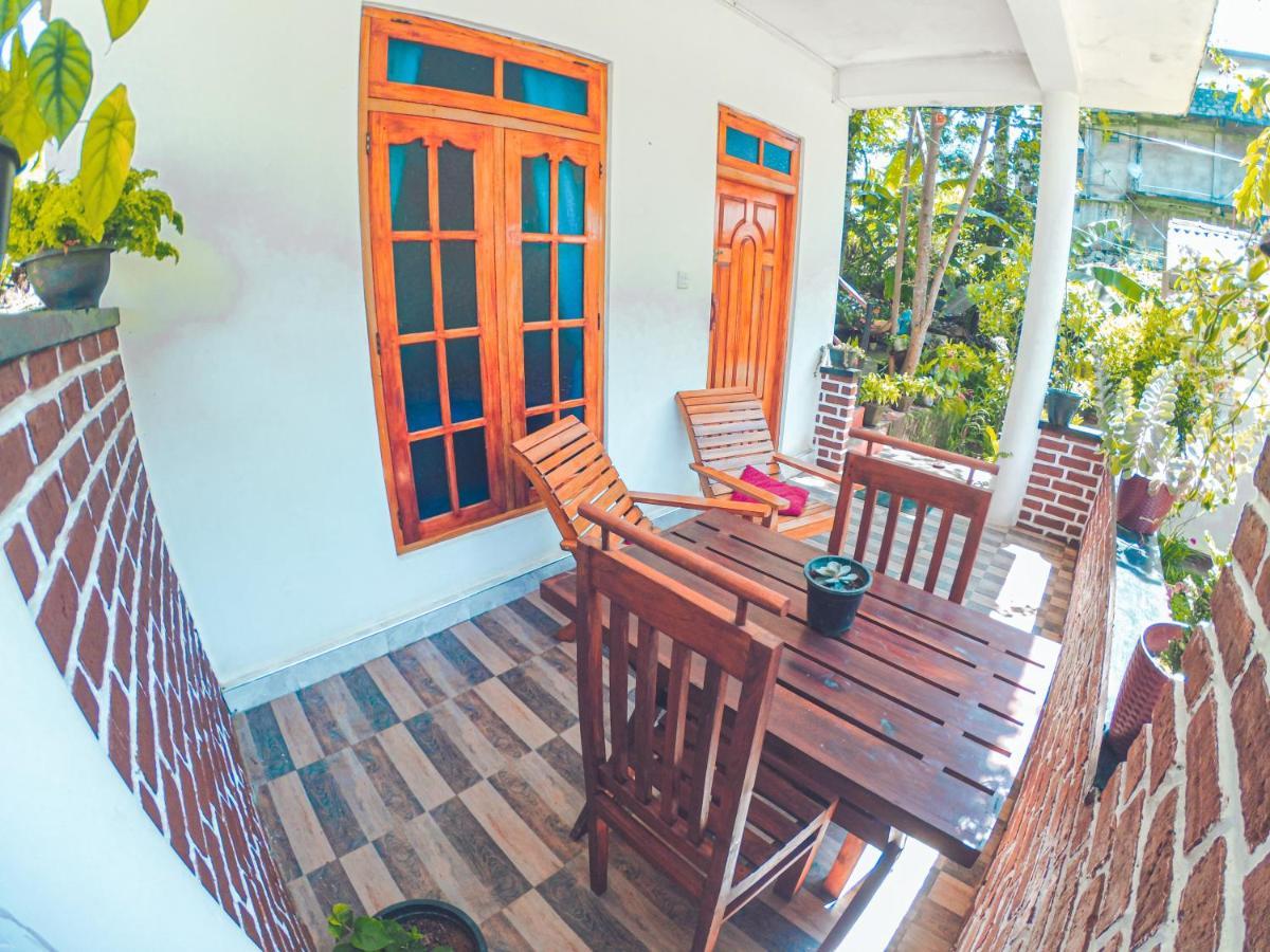 Rest Full Homestay Ella Esterno foto
