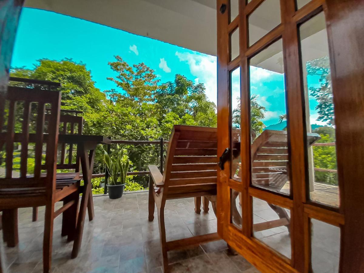 Rest Full Homestay Ella Esterno foto