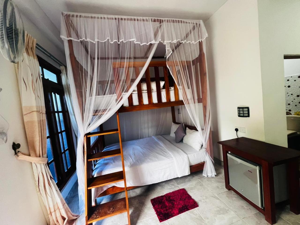 Rest Full Homestay Ella Esterno foto