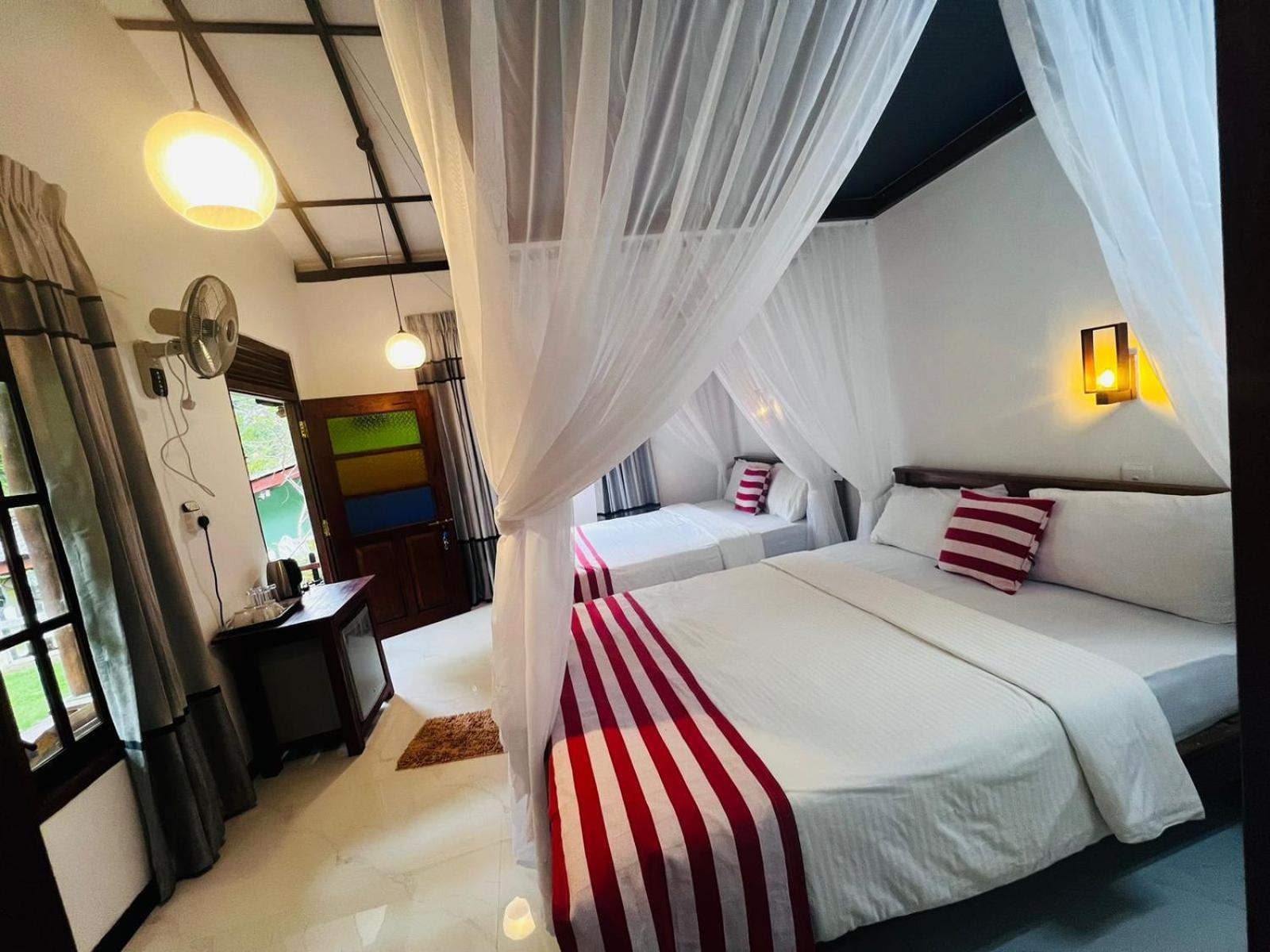 Rest Full Homestay Ella Esterno foto