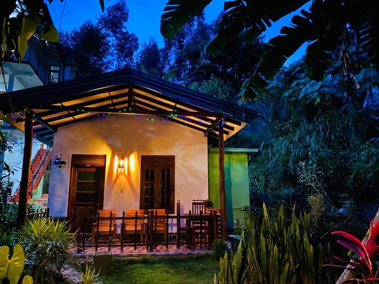 Rest Full Homestay Ella Esterno foto