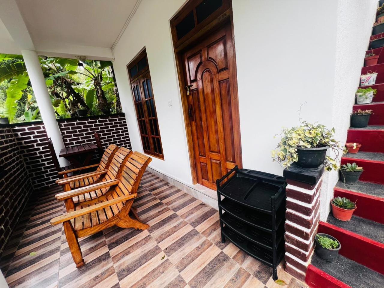 Rest Full Homestay Ella Esterno foto