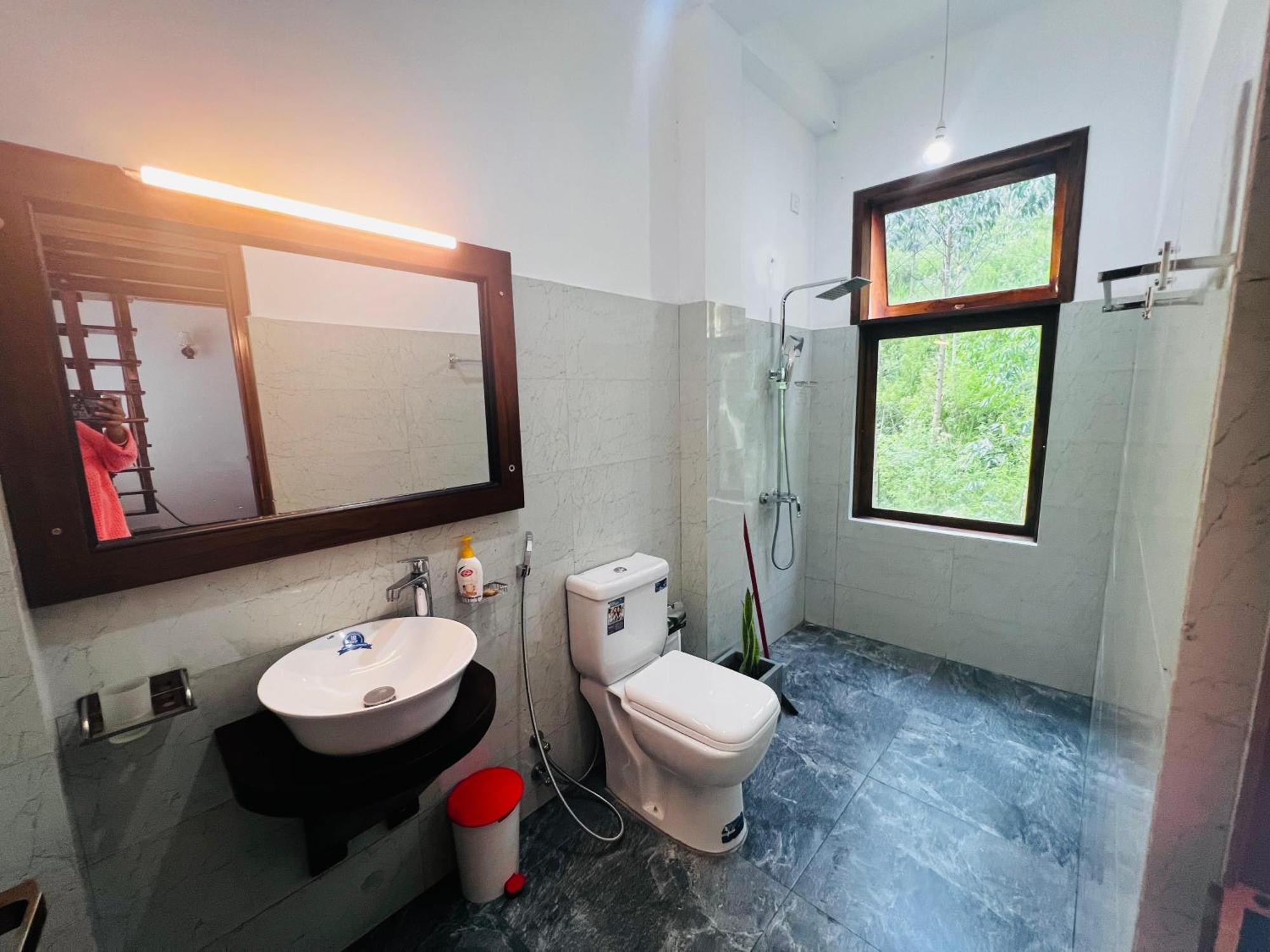 Rest Full Homestay Ella Esterno foto