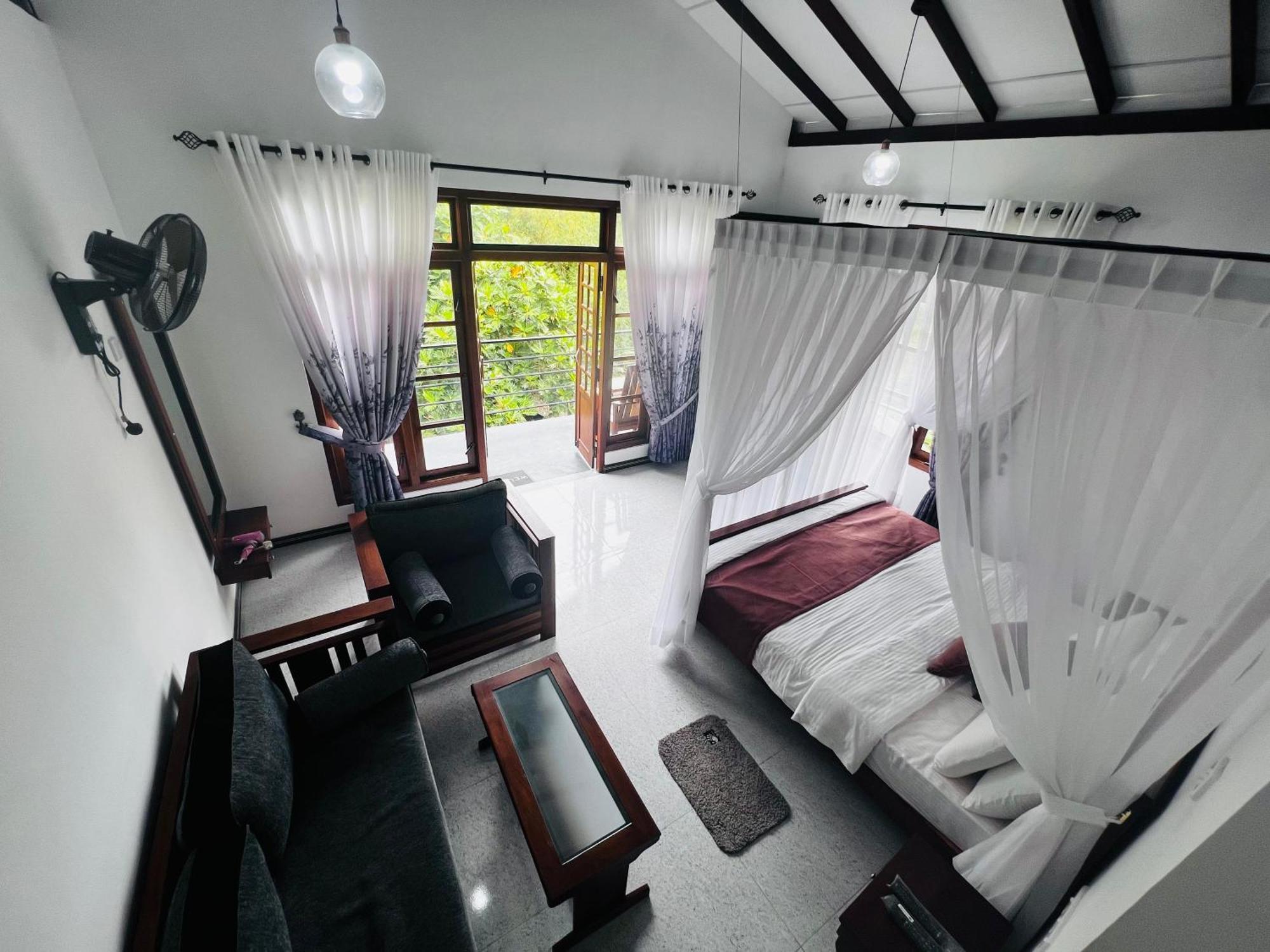 Rest Full Homestay Ella Esterno foto