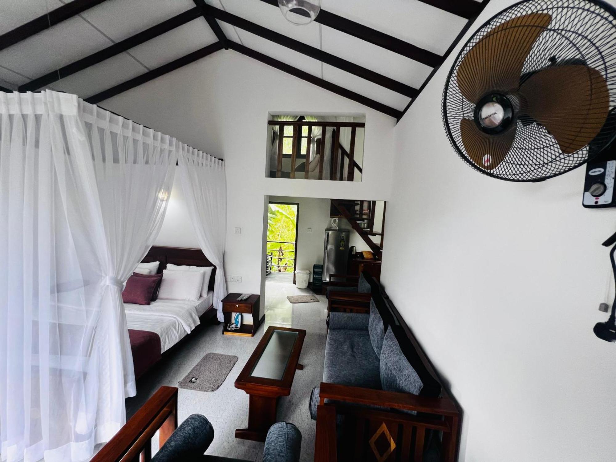 Rest Full Homestay Ella Esterno foto
