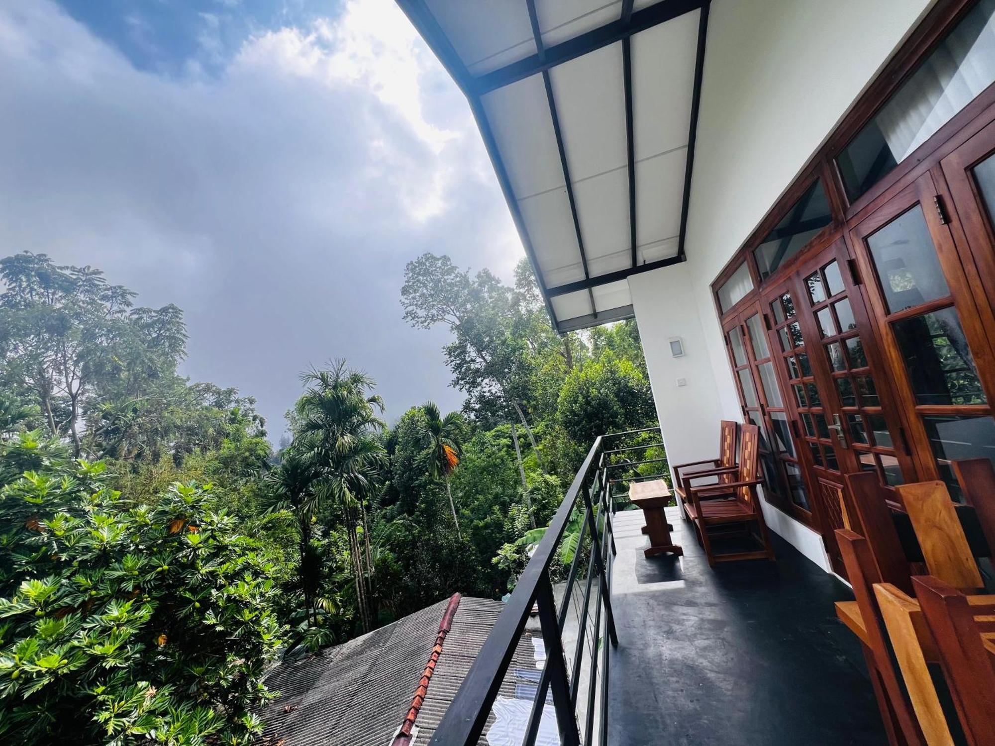 Rest Full Homestay Ella Esterno foto